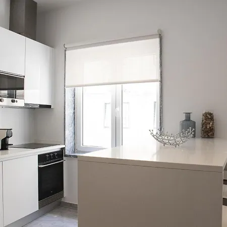 Campo De Ourique Modern Bright Apt With Ac * Lisbona