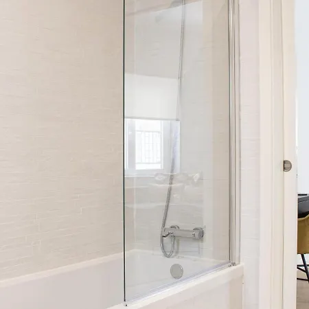 Campo De Ourique Modern Bright Apt With Ac Lisboa